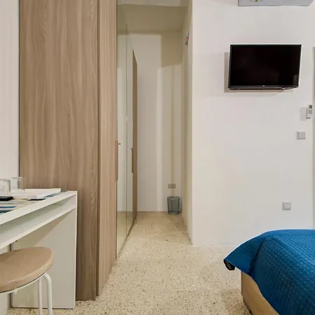 Private In Hmr006